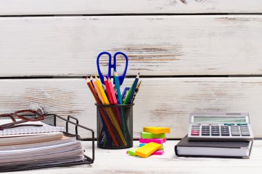 Ofis, banka donatımı.