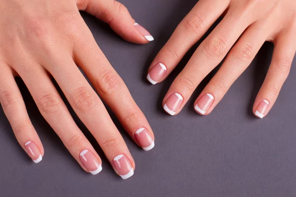 La luna a la moda francés manicura . — Foto de Stock