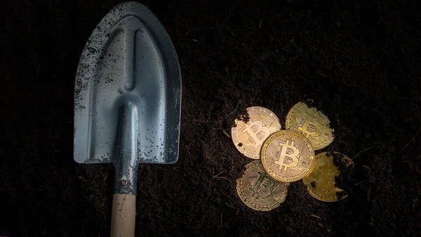 Bitcoin Black Ground Mining Concept Digital Coins — Stock Photo, Image
