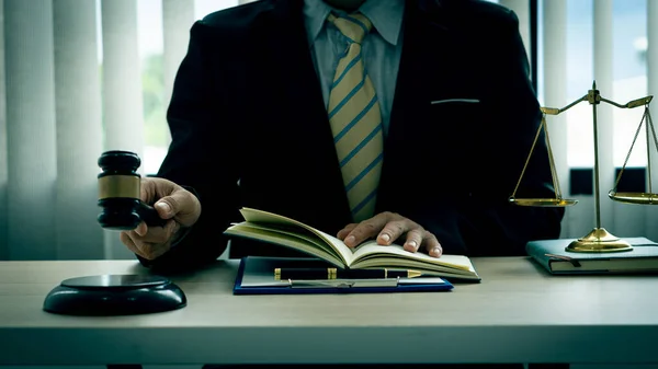 Lawyers Discuss Contract Paperwork Brass Scales Tables Hammers Office Legal — Stock Photo, Image