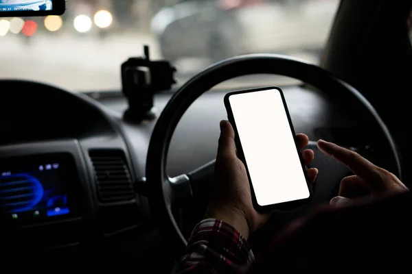 Young Man Hand Holding Phone White Screen Routing Concept Car — Stock Photo, Image