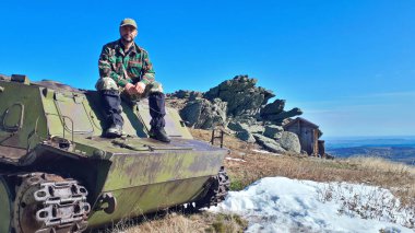 Rus arazi aracı, Urallar dağlarında terk edilmiş Sovyet araçları..