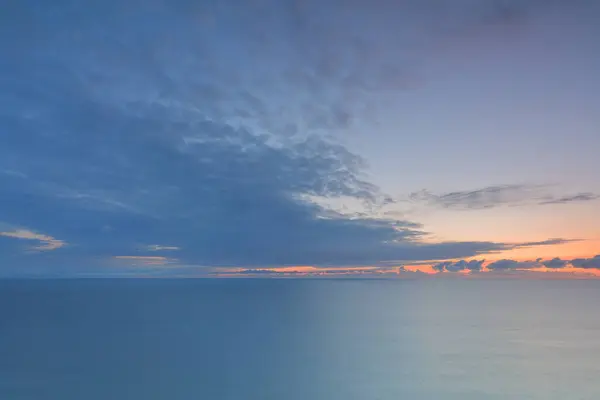 Mar Del Norte Amanecer Tomado Los Acantilados Bempton East Yorkshire —  Fotos de Stock