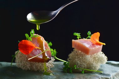  Yemek, güzel taze çiğ ahi tuna balığı 