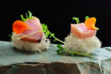  Yemek, güzel taze çiğ ahi tuna balığı 