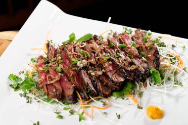 Taze sebzeli ızgara Kobe Miyazaky bifteği