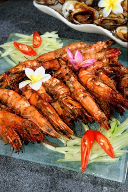 Izgara Kral karides ve kabuklar