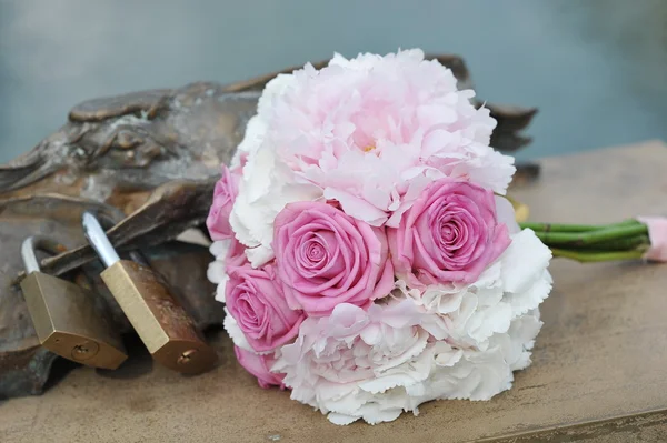 Róż, Bukiet ślubny — Zdjęcie stockowe