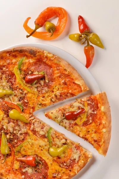 Pizza piccante calda — Foto Stock