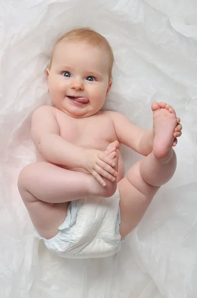 7 month baby girl in diaper — Stock Photo, Image