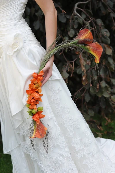 Bride beautiful bouquet — Stock Photo, Image