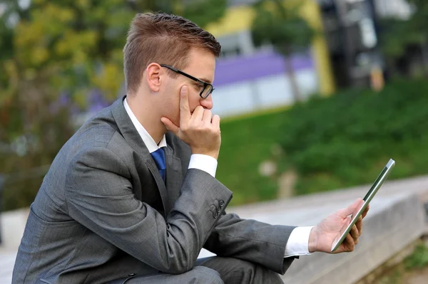 Joven hombre de negocios —  Fotos de Stock