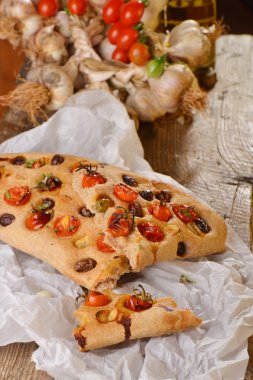 Focaccia domates ile