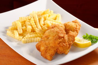 Domuz pirzolası ve patates kızartması