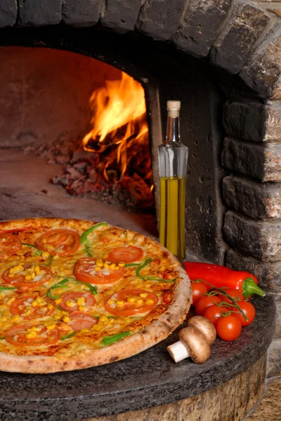 Tasty Vegetarian pizza — Stock Photo, Image