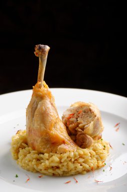 Kavrulmuş Tavuk budu veya baget