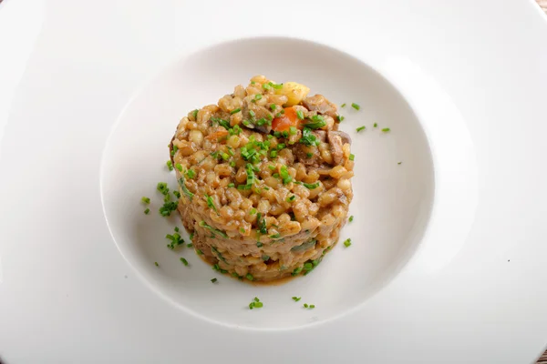 Risotto jęczmienne z grzybami — Zdjęcie stockowe