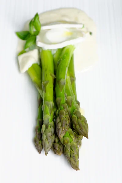 Primo piano di asparagi verdi freschi — Foto Stock
