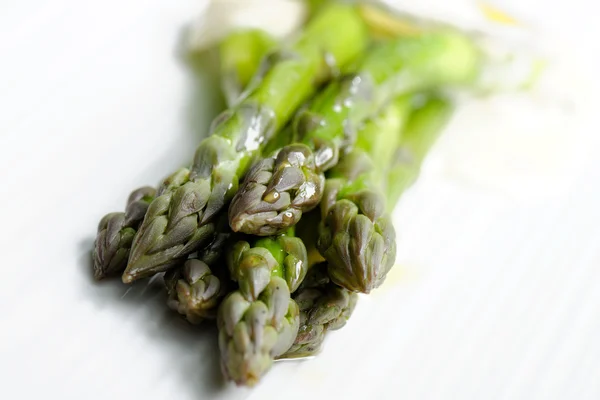 Primo piano di asparagi verdi freschi — Foto Stock