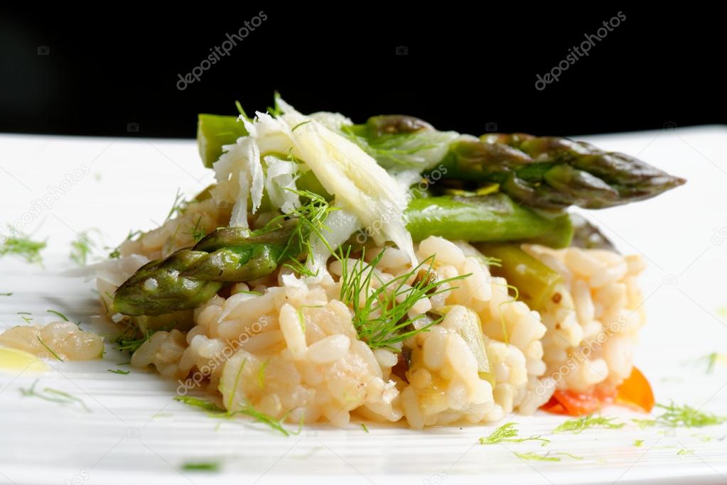 Vegetarian Risotto with asparagus