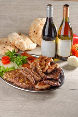 mixed grill op een plaat