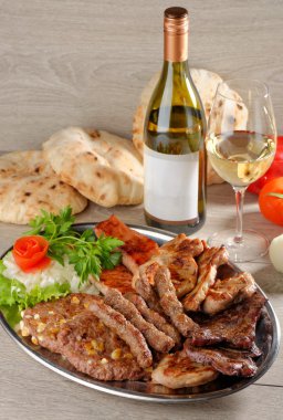 mixed grill op een plaat