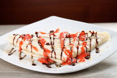 Tatlı ince Fransız tarzı krep