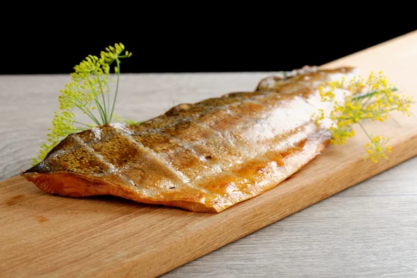 Geräuchertes Fischfilet — Stockfoto