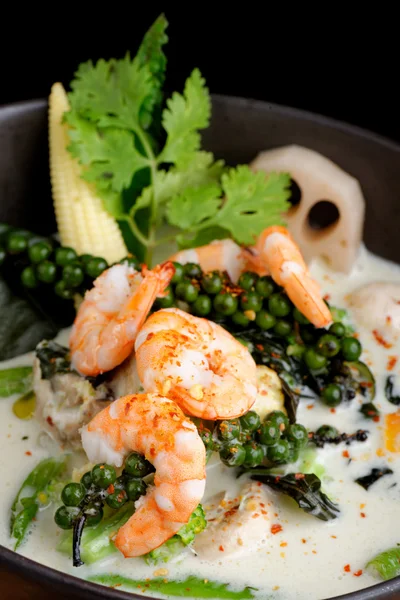 Traditional thai green curry — Stock Photo, Image