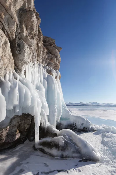 Baykal Gölü Oltrek Adası Kış Güneşli Manzara — Stok fotoğraf