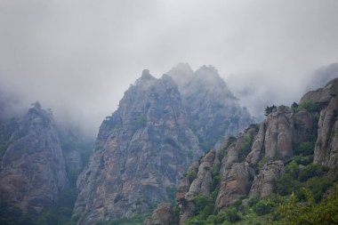 Hayalet vadi, Demergi dağ manzarası. Kırım manzarası
