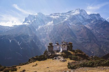 Kongde-Ri Dağı ve yaşlı Budist aptallar, Sagarmatha Ulusal Parkı, Nepal