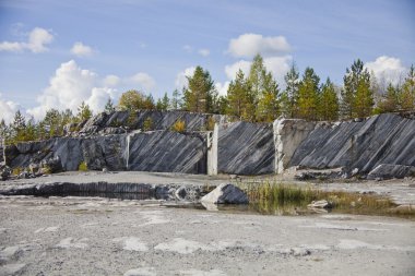 Cazibe - mermer İtalyan ocağı Ruskeala rezerv