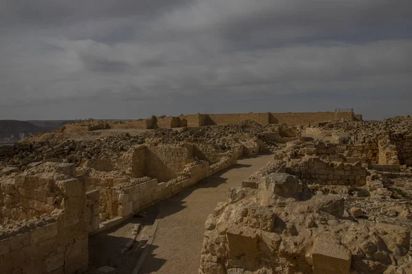 Abdah, Ovdat ve Obodat olarak da bilinen Avdat, Negev Çölü 'nde yıkılmış bir Nabataean şehridir.
