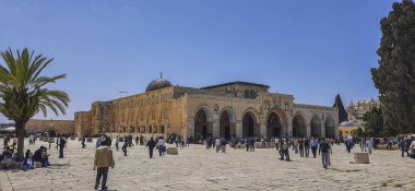 Ramazan ayında Cuma günü El Aksa Camii 'ndeki yerleşim yeri