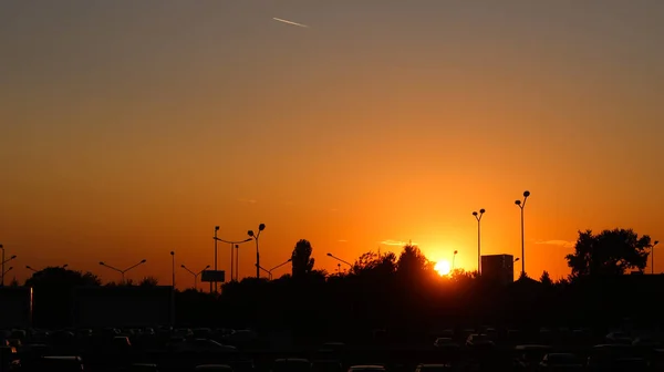 Atardecer Fuego Con Luz Calle Retroiluminada Árboles —  Fotos de Stock