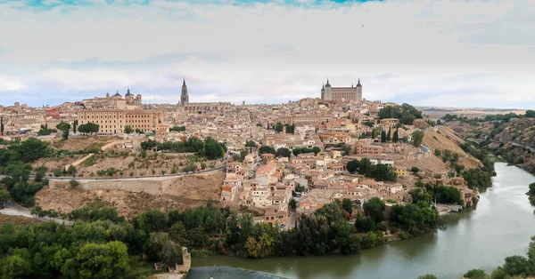 Imagen Fascinante Hermoso Paisaje Urbano Antiguo Castillo Toledo España — Foto de Stock