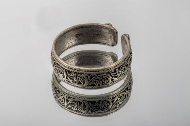 eski gümüş yüzük