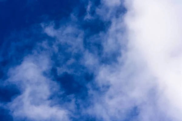 Фон Облаков Перьев Голубом Небе Огромное Голубое Небо Облака Неба — стоковое фото