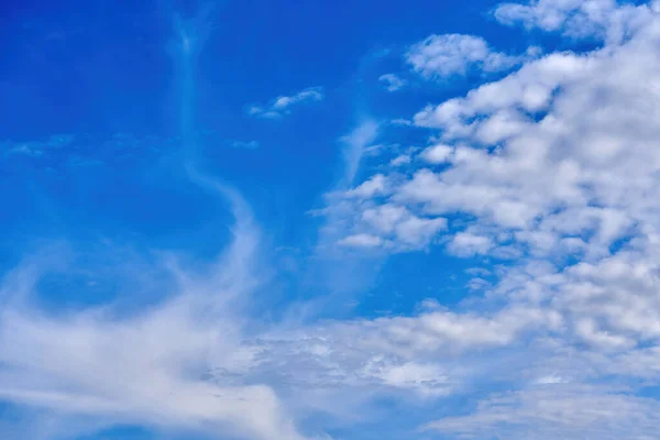 White Cumulus Clouds Blue Sky Background Natural Phenomenon Background Texture — Stock Photo, Image