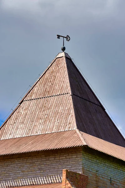 Uitzicht Het Oude Stenen Fort Met Een Uitkijktoren Fort Oreshek — Stockfoto