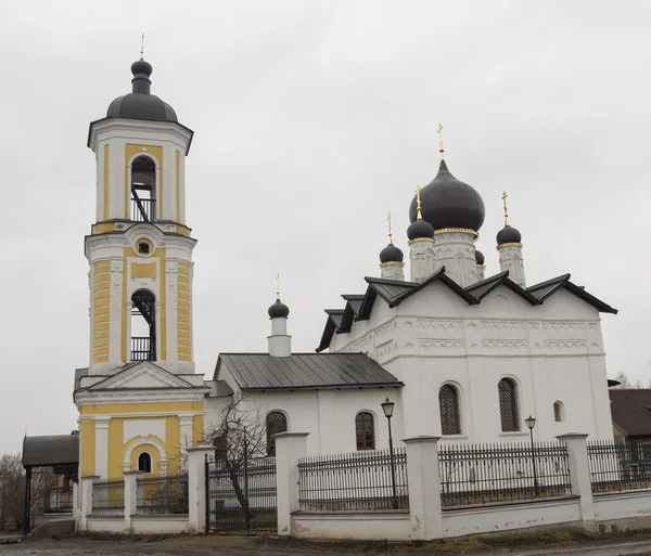 Kostel svatého Mikuláše ve městě staraya russa — Stock fotografie