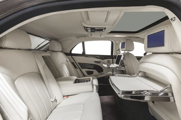 Luksusowe wnętrza samochodu — Zdjęcie stockowe
