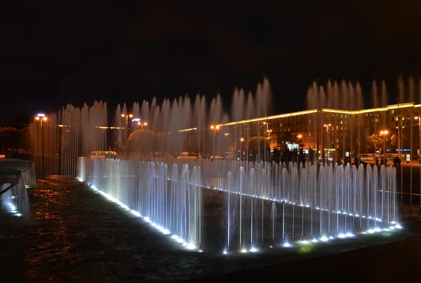 Fontane che cantano nella zona di Mosca. San Pietroburgo . — Foto Stock