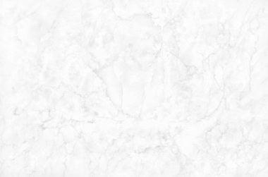 Beyaz gri mermer üst görünüm arkaplanı pürüzsüz sim desenli.