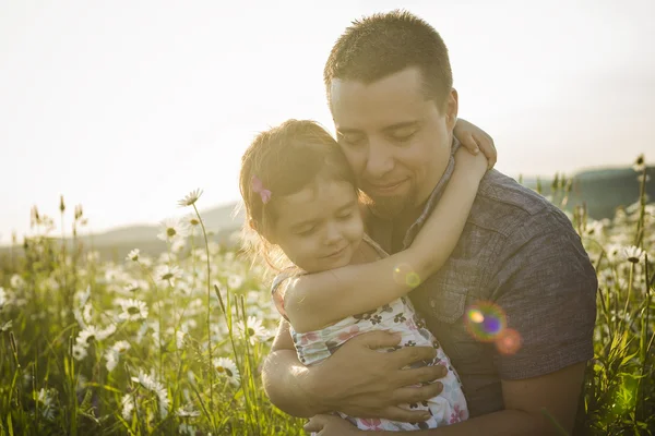 Šťastný radostné otec s dcerou — Stock fotografie