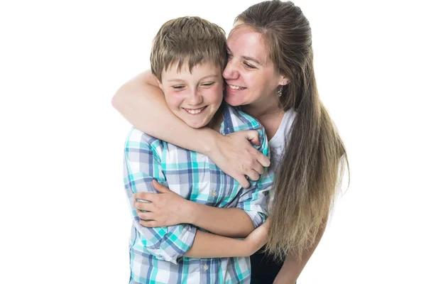 Gelukkig moeder en zoon op witte achtergrond — Stockfoto