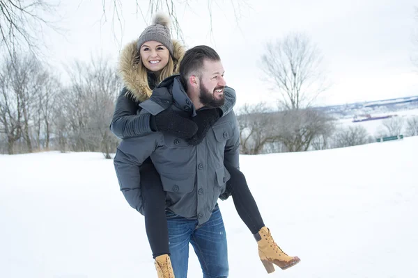 Dos amigos invierno temporada — Foto de Stock