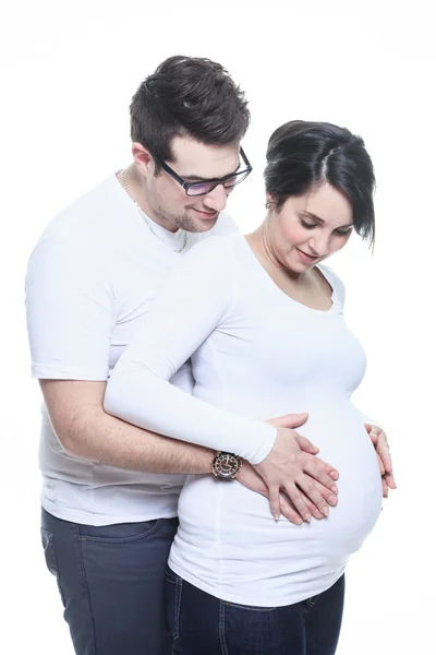 Těhotná žena šťastná se svým přítelem — Stock fotografie