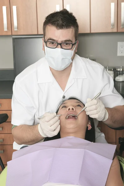 Gabinet dentystyczny pracownika i klienta — Zdjęcie stockowe